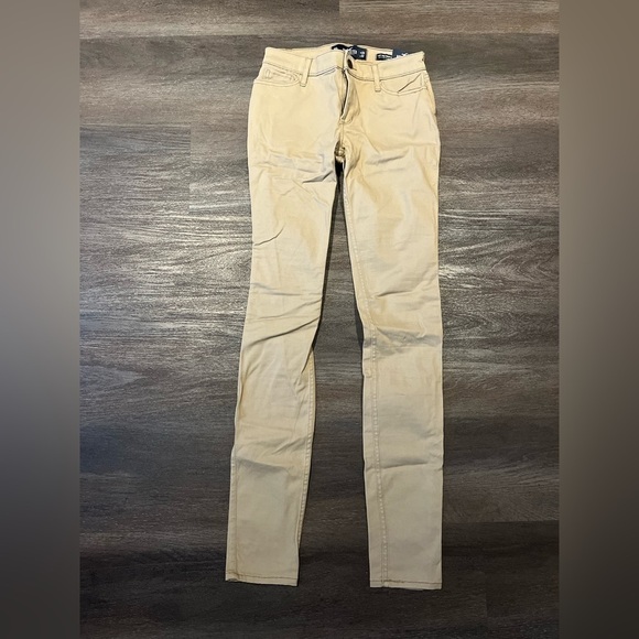 Nwt hollister skinny jeans - Picture 2 of 8